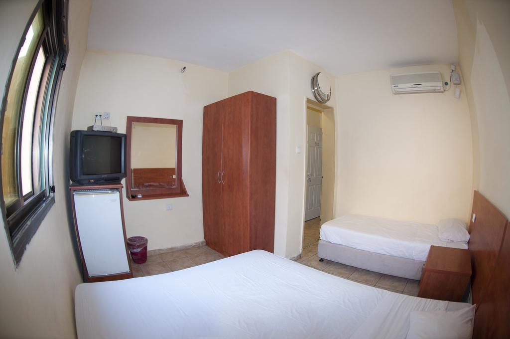 Faulty Towers Hotel Ejlat Pokój zdjęcie