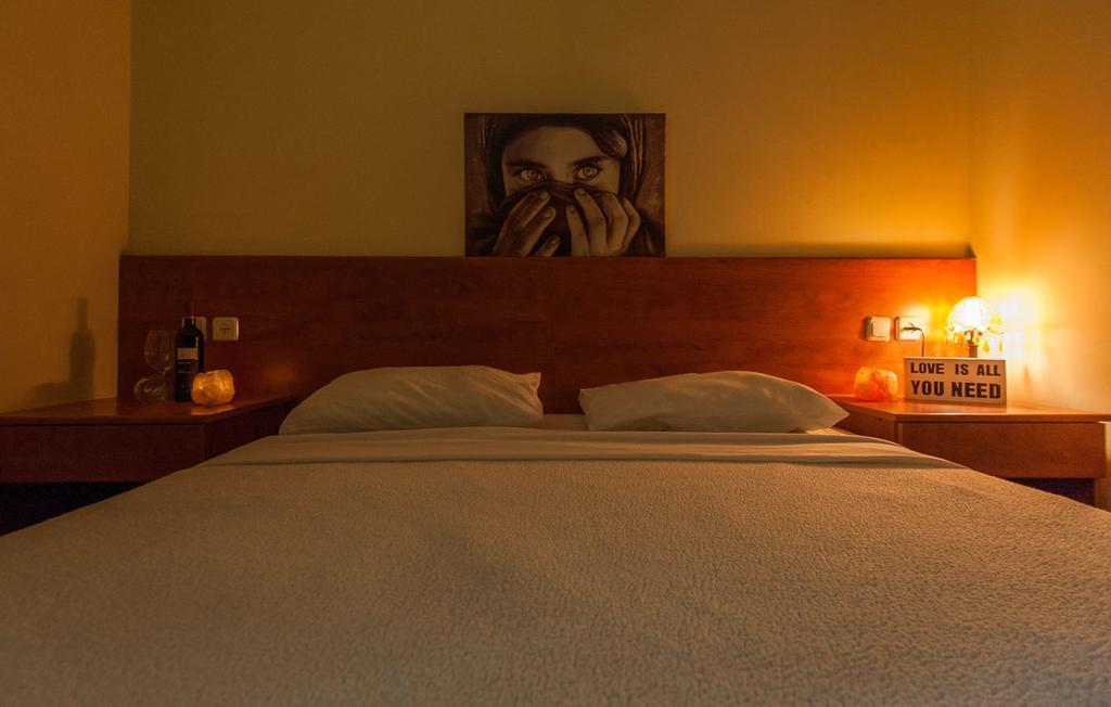 Faulty Towers Hotel Ejlat Zewnętrze zdjęcie