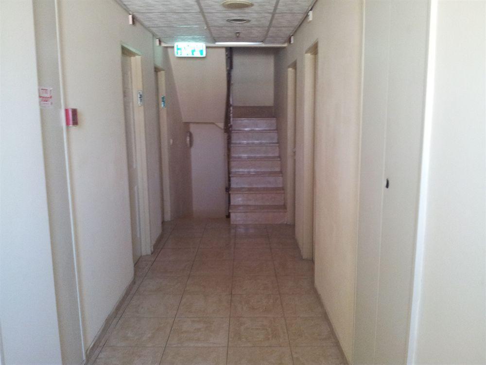 Faulty Towers Hotel Ejlat Zewnętrze zdjęcie