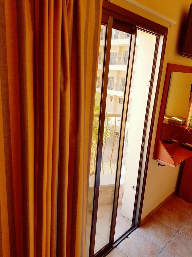 Faulty Towers Hotel Ejlat Zewnętrze zdjęcie